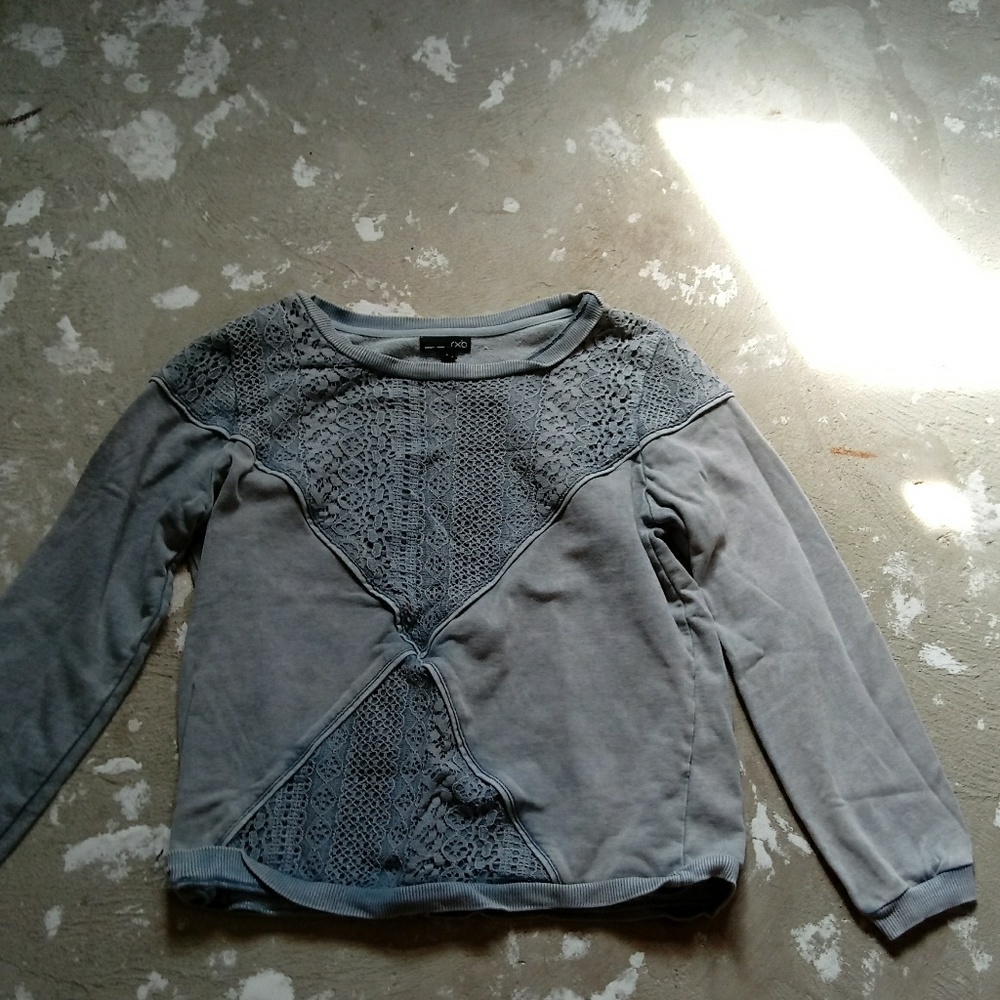 Long sleeve sweater